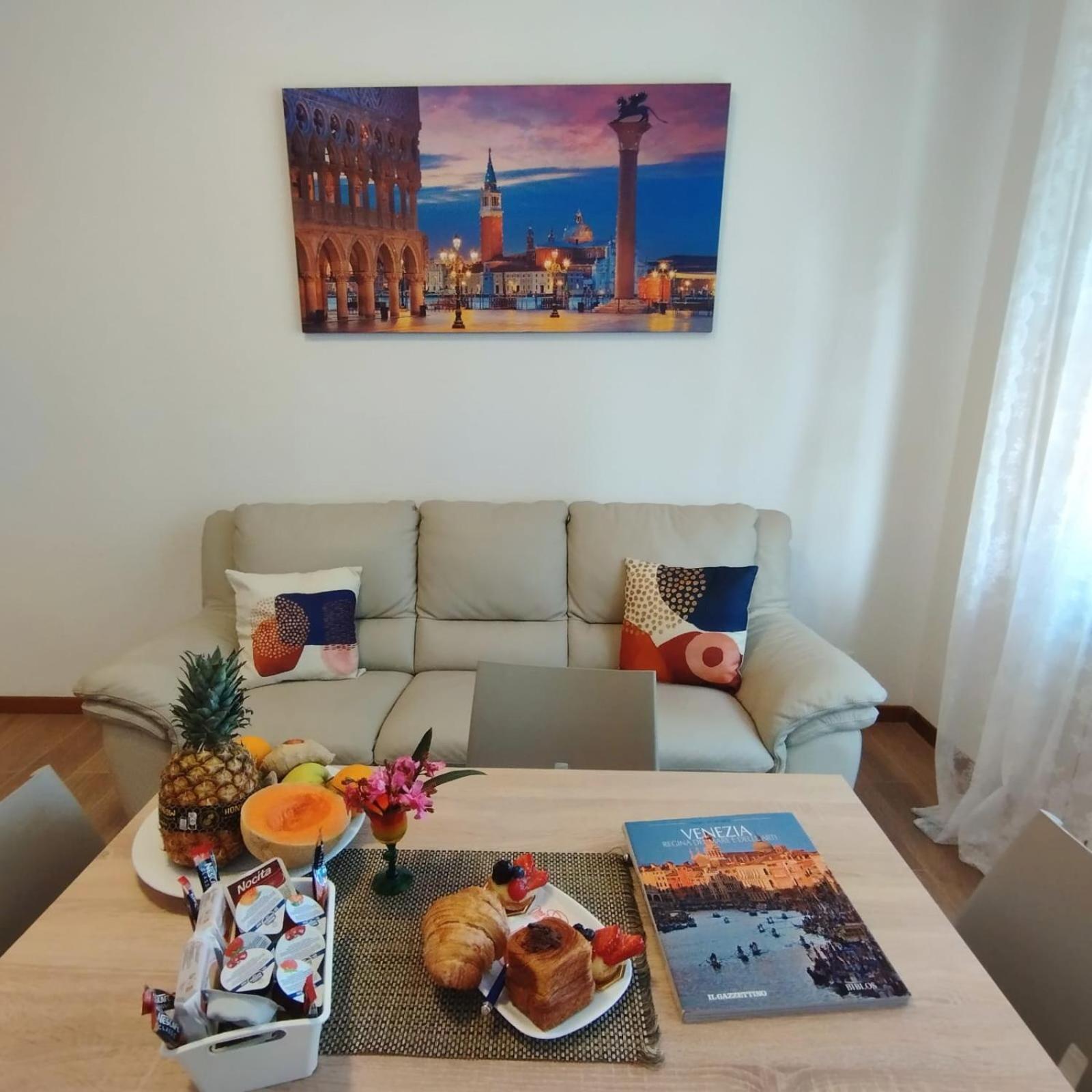 Gate To Venice Apartment Mestre Esterno foto